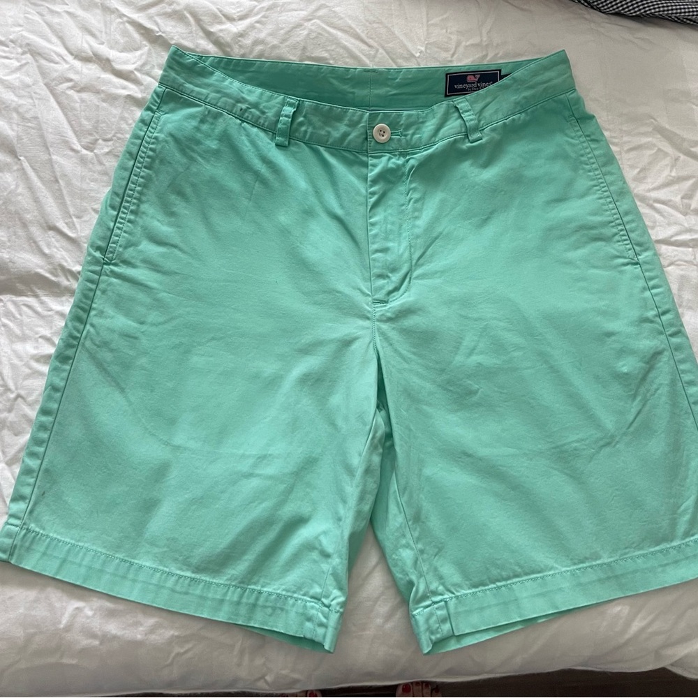 Vineyard Vines Mens Shorts - Waist Size 32